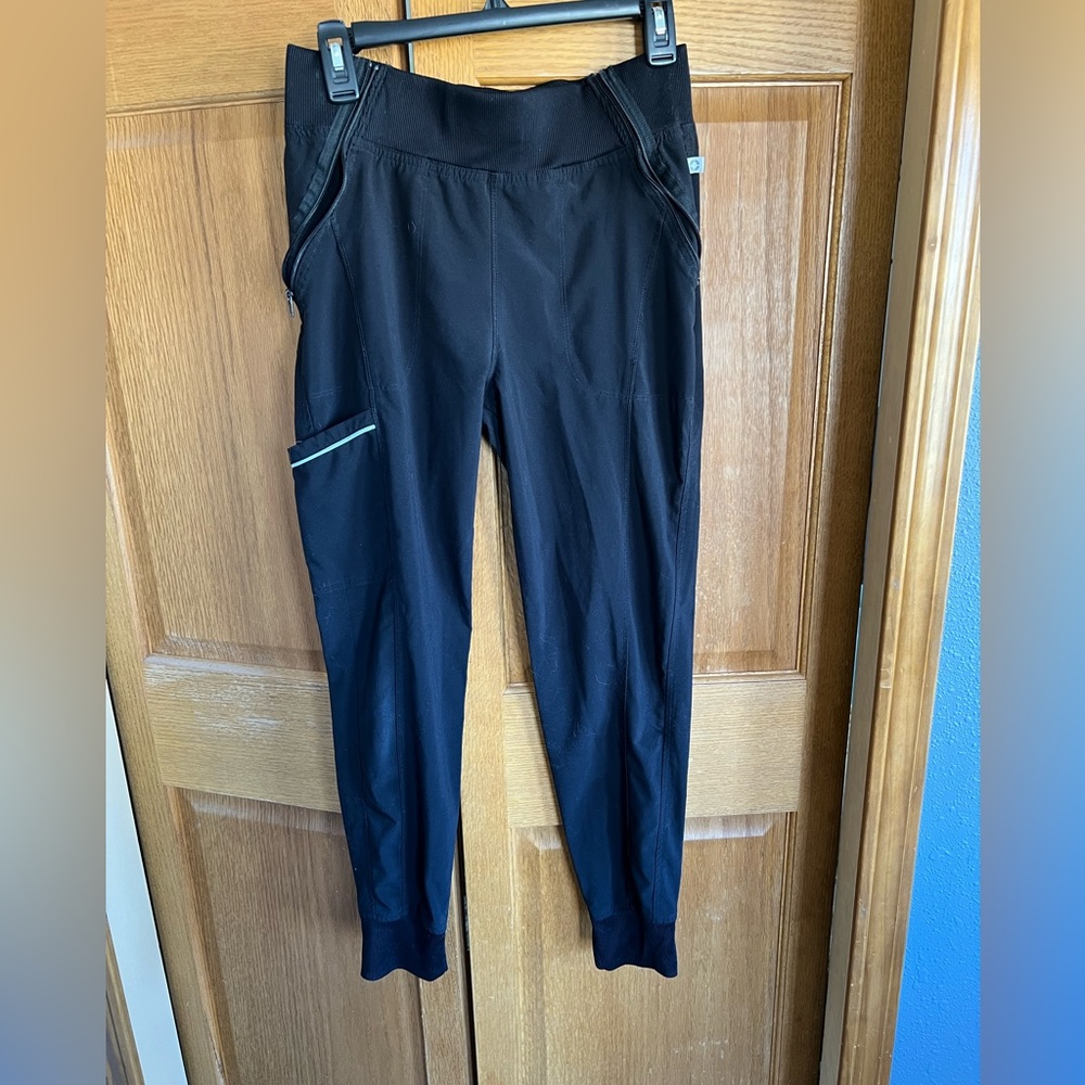Cherokee Infinity scrub pants